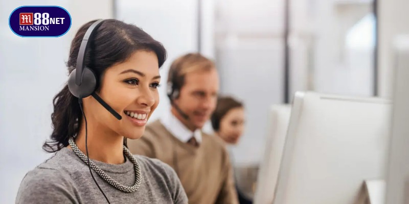 Kết nối qua đường dây nóng tiện lợi, tối ưu thời gian